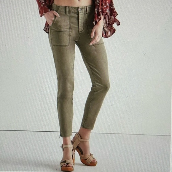 Lucky Brand Pants - Lucky Brand Army Green Girlfriend Skinny Leg Utility Pockets Pants Size 0 🍀